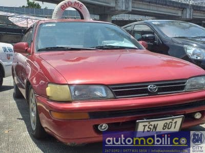 1995 Toyota Corolla - Front View