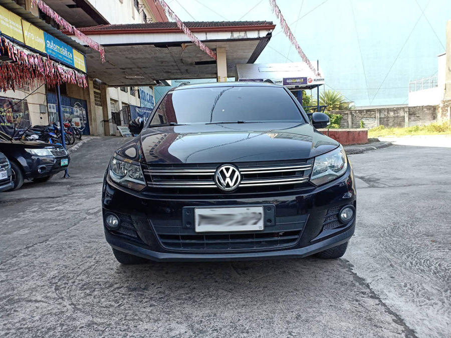 2015 Volkswagen Tiguan - Front View