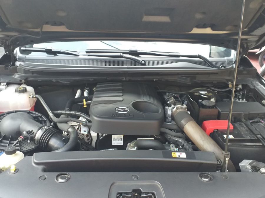 2018 Mazda BT- 50 4x4 - Interior Rear View