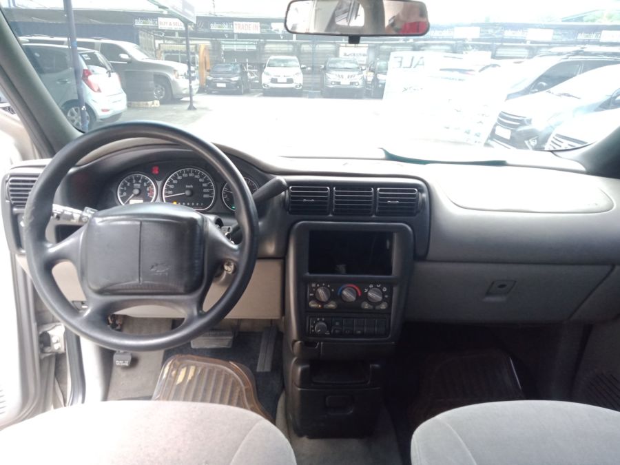 2001 Chevrolet Venture - Interior Front View