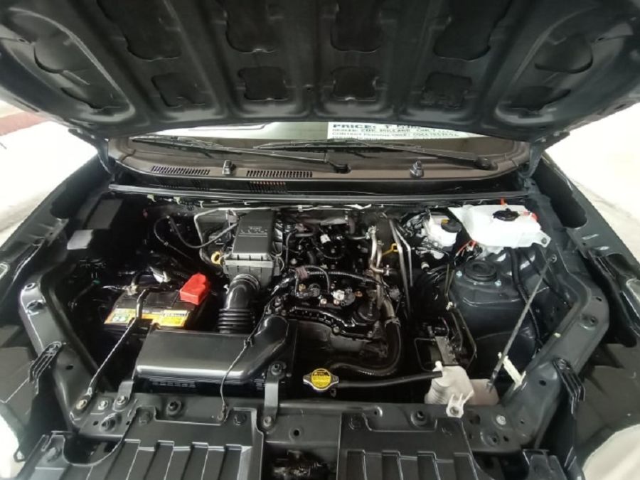 2018 Toyota Avanza E - Interior Rear View