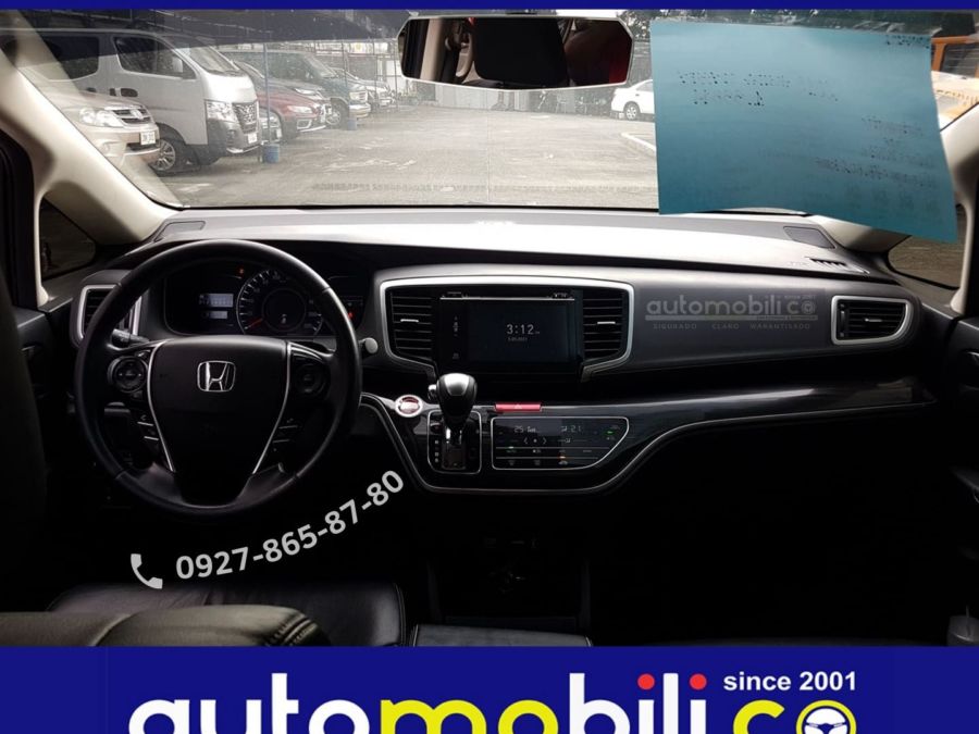 2018 Honda Odyssey - Interior Front View