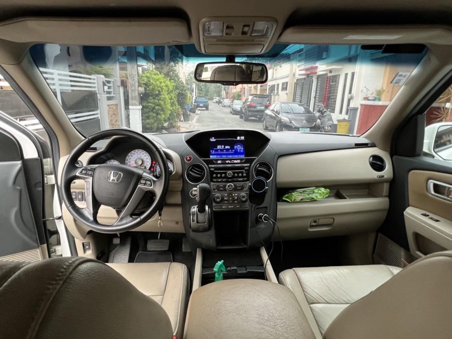 2013 Honda Pilot - Interior Front View