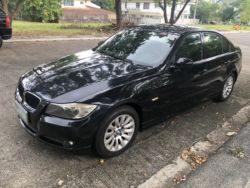 2010 BMW 318i - Front View