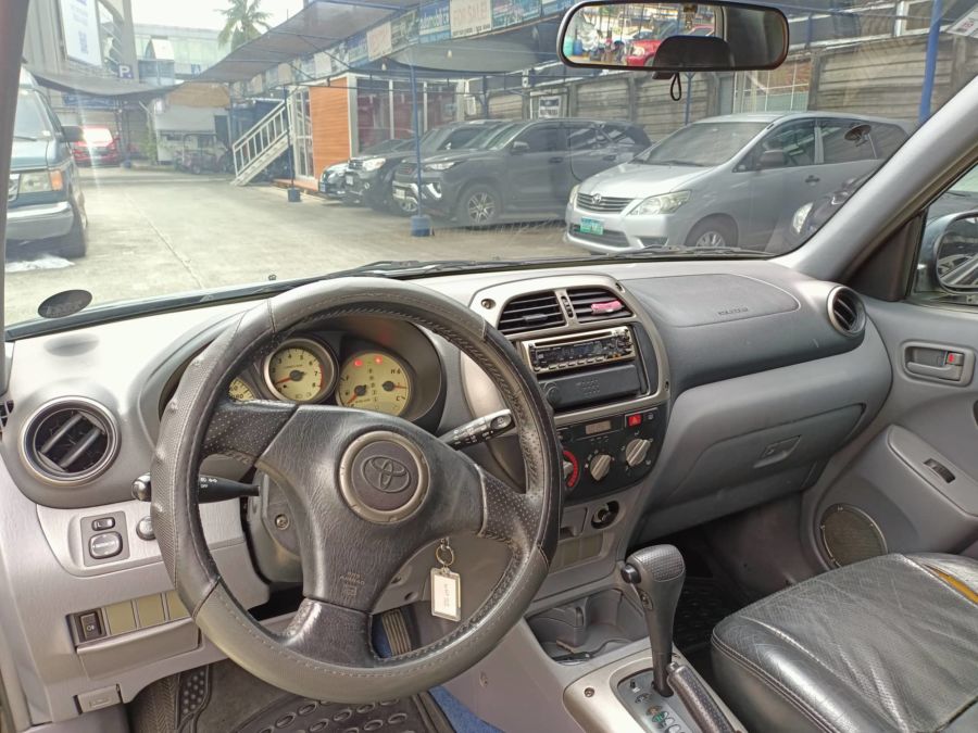 2001 Toyota RAV4 - Interior Front View