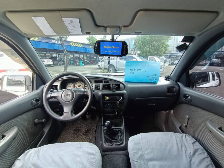 2006 Ford Ranger - Interior Front View