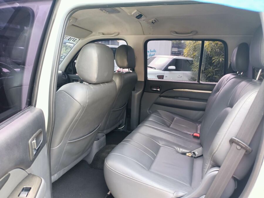 2014 Ford Everest Limited Edition - Interior Rear View