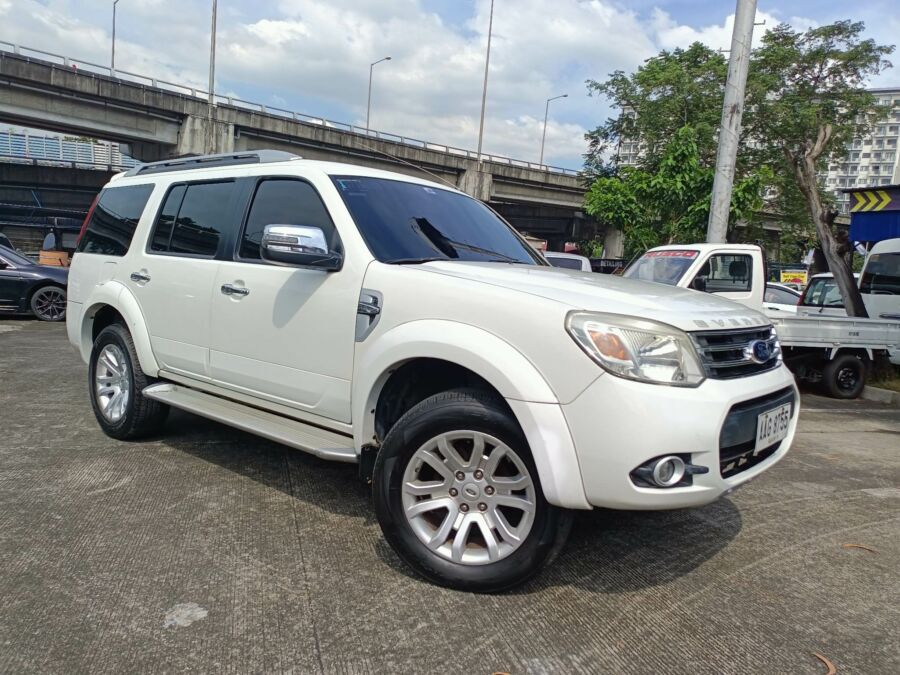2014 Ford Everest Limited Edition - Front View