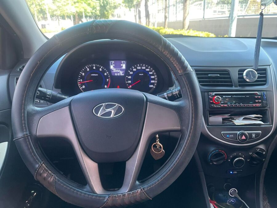 2015 Hyundai Accent - Interior Front View
